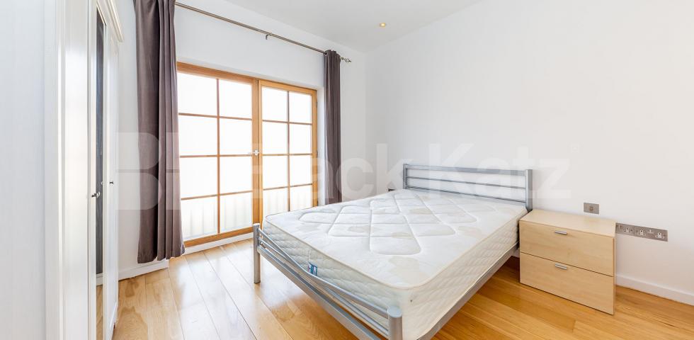 Stunning two bedroom with great space located in a great area Kingsdown Road, Holloway